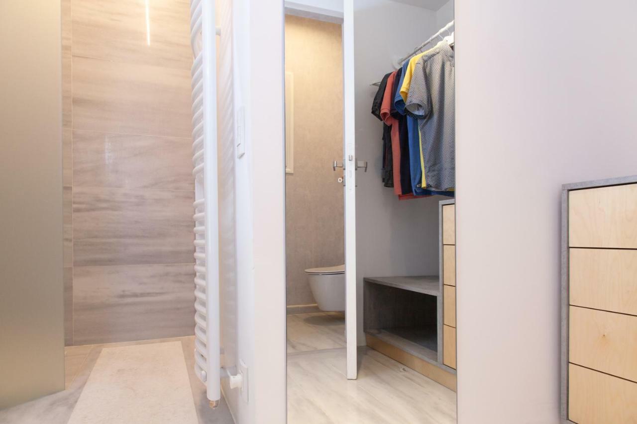 דירות אתונה Vouliagmeni Art Micro Loft מראה חיצוני תמונה
