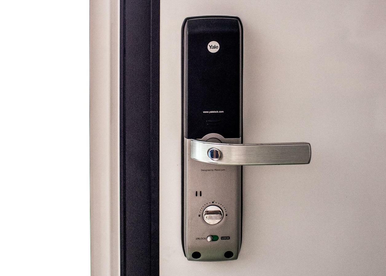 דירות אתונה Vouliagmeni Art Micro Loft מראה חיצוני תמונה